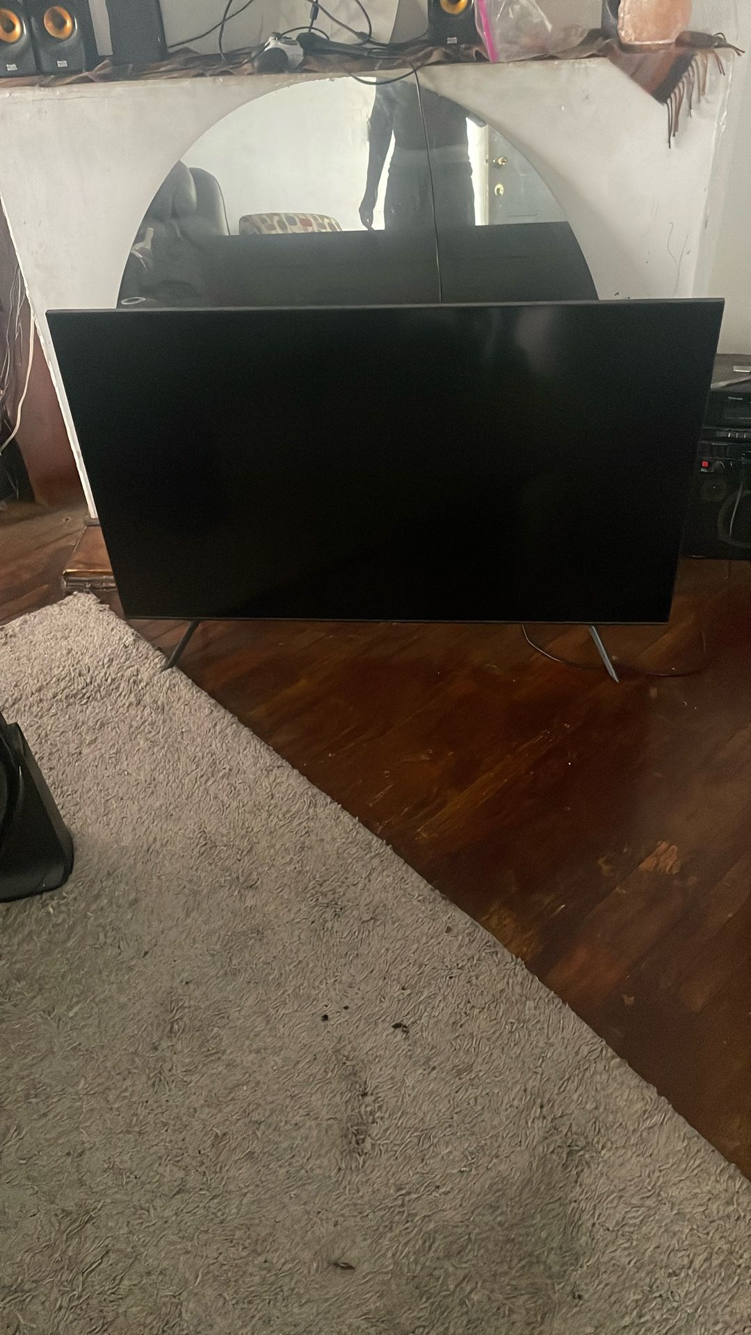 55 “ Samsung With Remote