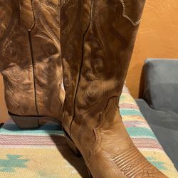 Cowboy Boots 7/12 Worn Twice 