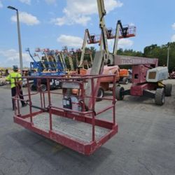 MEC BOOM  Lift 60-64' TELESCOPIC