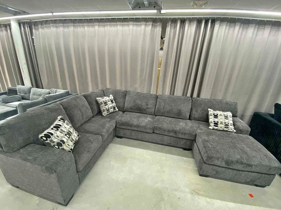 NEW🌲 $10 Down Payment Finance 🚥Ballinasloe Dark Gray 3 Piece Sectional with Chaise