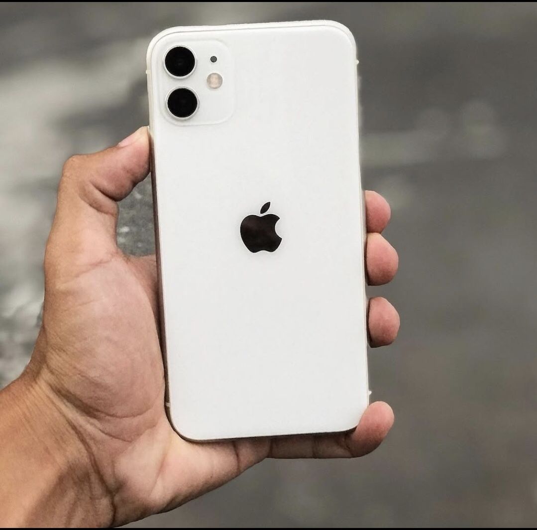 iPhone 11 Unlocked With Warranty