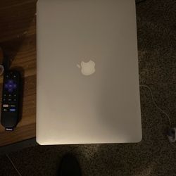 2012 Mack book Pro 15 Inch.