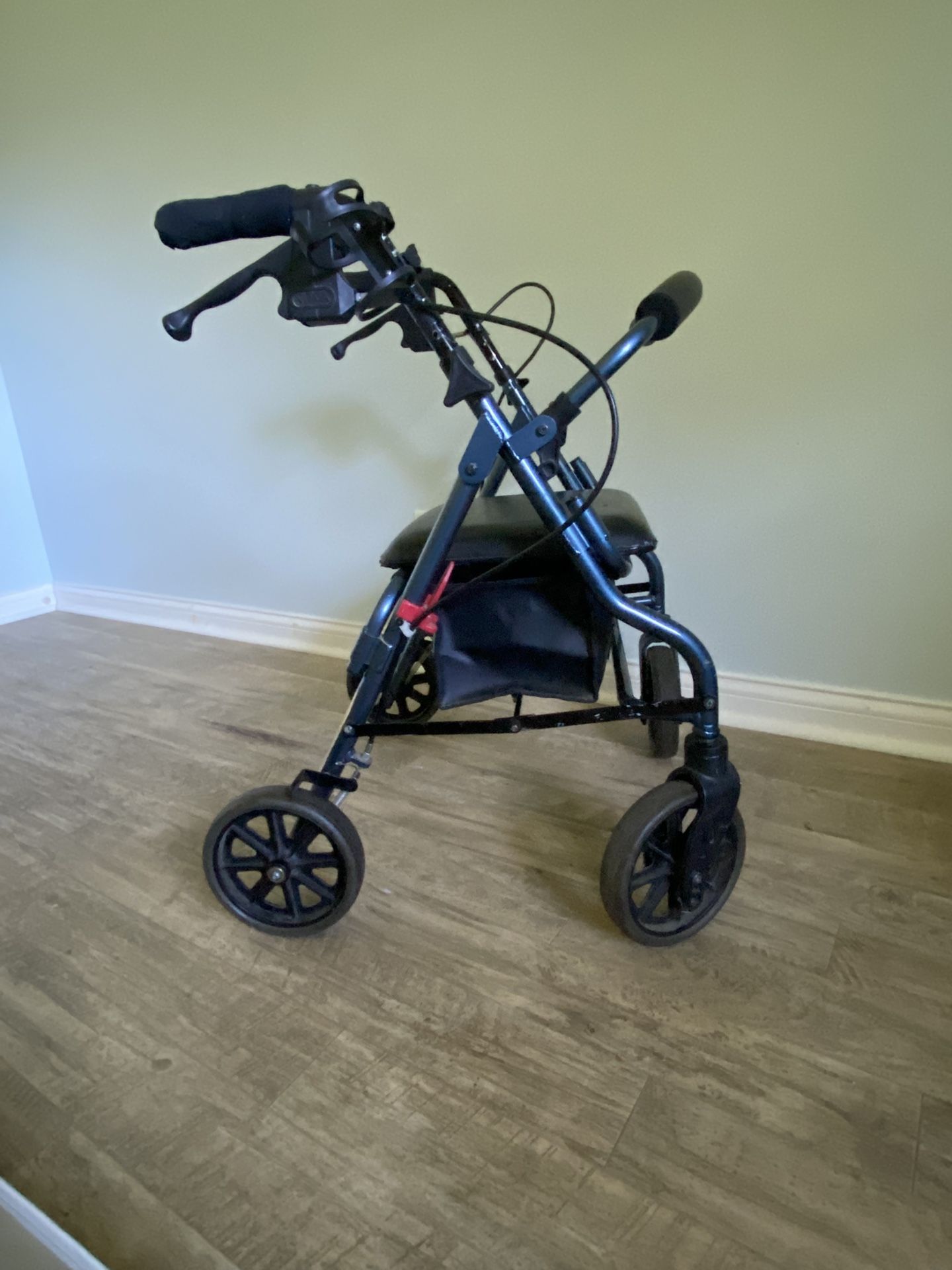 Walker Large Wheels With Seat