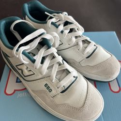 New Balance 550