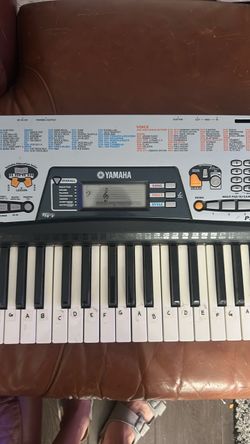 Yamaha PSR Electronic Keyboard