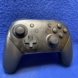 Nintendo Switch Pro Controller (contact info removed)8