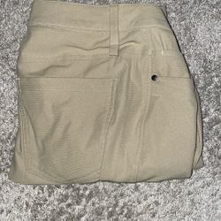 Lululemon size 33/32