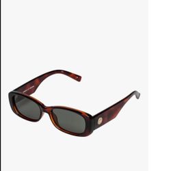 Toffee Tort Sunglasses by Le Specs (UNREAL!)