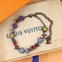 Louis Vuitton    Bracelet