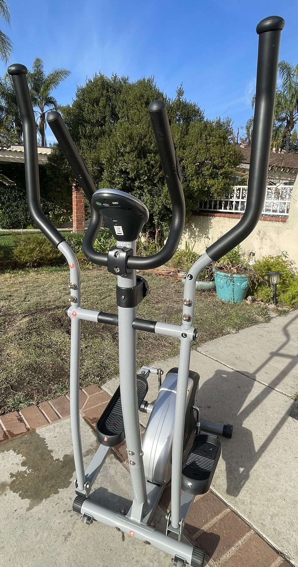 Elliptical Machine by Sunny Health & Fitness