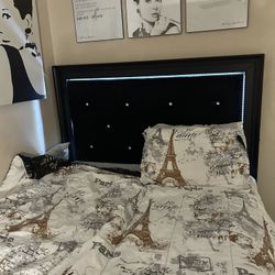 Queen Bedroom set