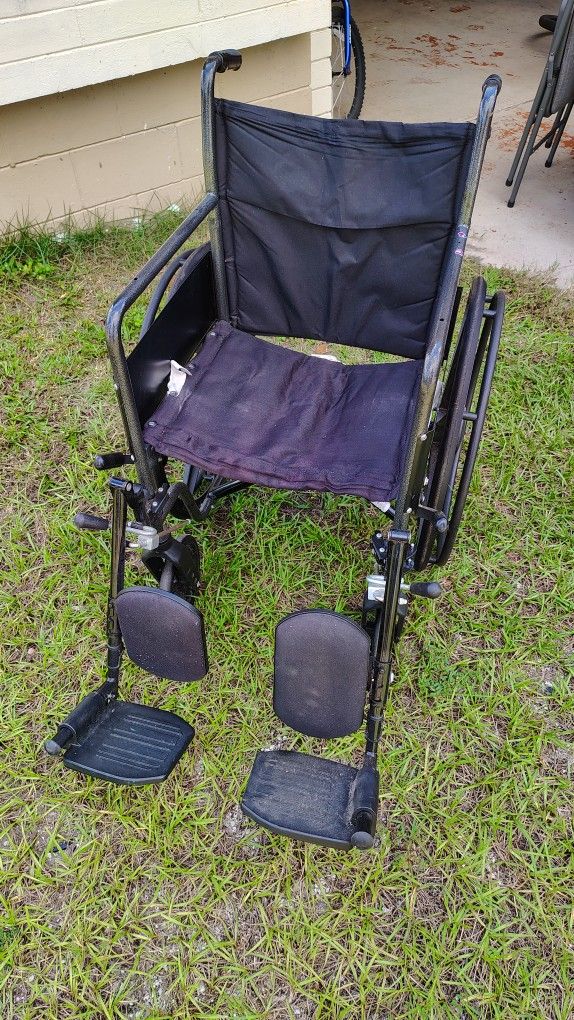 Drive Wheelchair Heavy Swing Out Adjustable Foot Rests