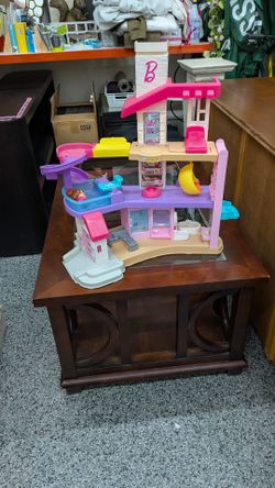 Fisher-Price Little People Barbie Playset