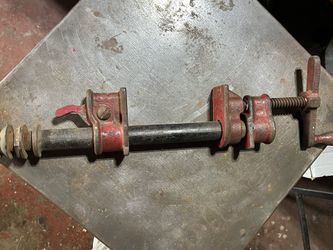 Vintage 3/4” Benchtop Pipe Clamp