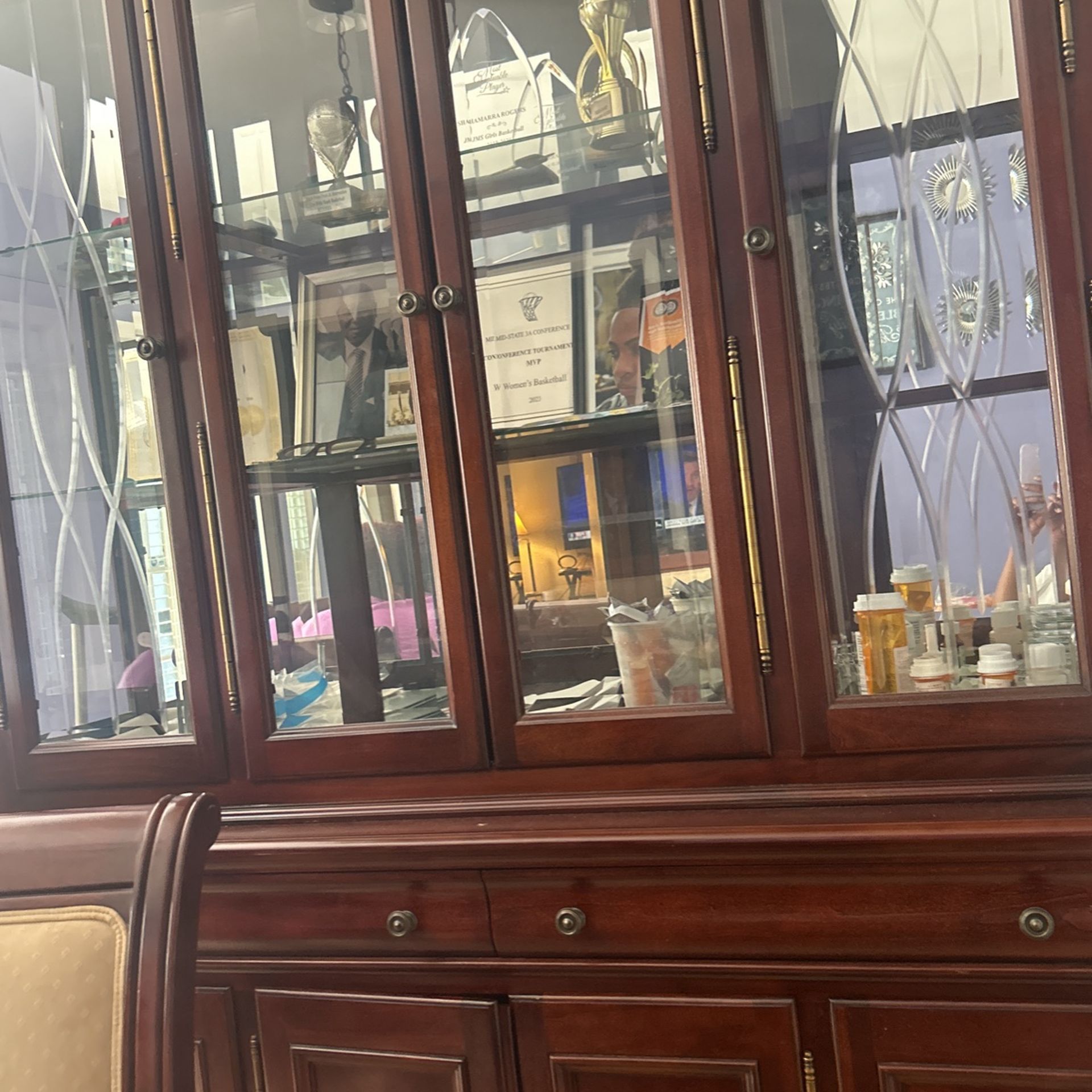 CHINA CABINET