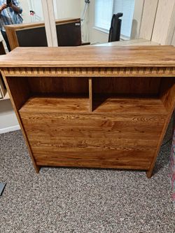 Twin headboard with storage