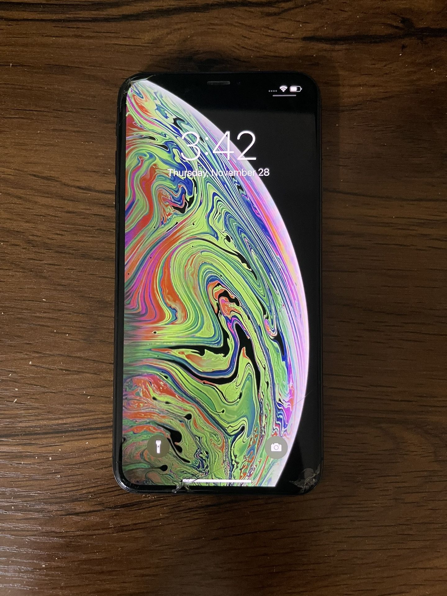 iPhone XS Max: Unlocked (Poor Condition, Read Description) Color: Black