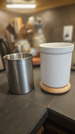 Utensils holders