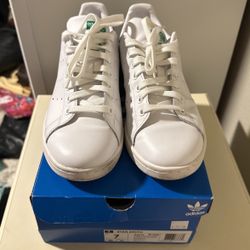 Adidas Stan Smith Size 7M