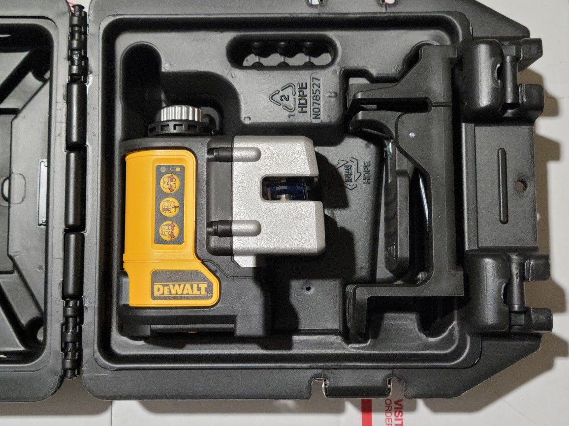 DEWALT 50 ft. & 165 ft. Red Self-Leveling 3-Beam Cross Line Laser Level with (4) AA Batteries & Case
