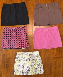 Women’s Skorts Size 6 **LIKE NEW**