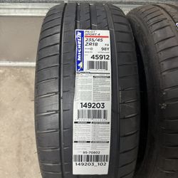Michelin Pilot Sport 4 