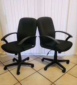 💎 Black Fabric Swivel Mid-Back Executive Chair with Nylon Arms (Set of 2)