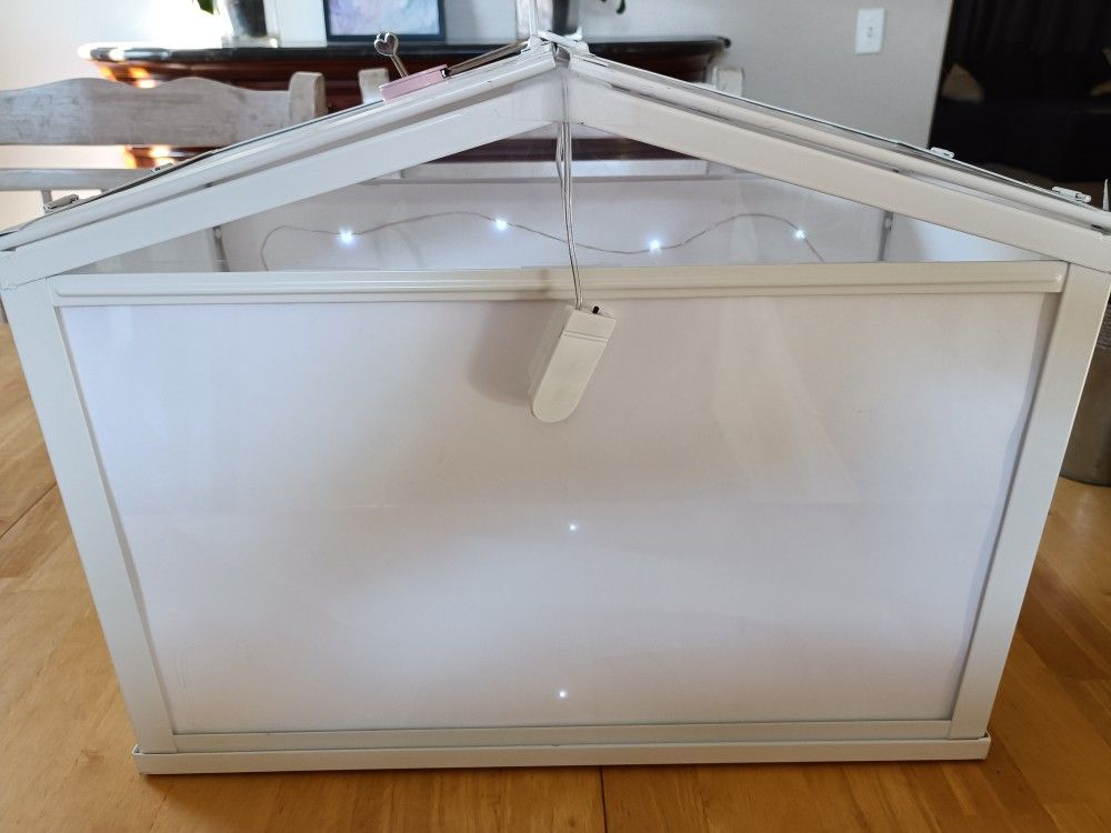Large Card Box with Slot, doors and fairy light inside
Condition is Used - Good
Comes with lock and key. I covered the inside with translucent wax p