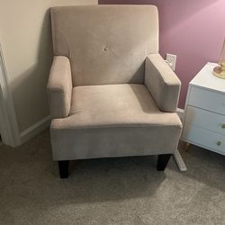 Cream Accent Chairs 
