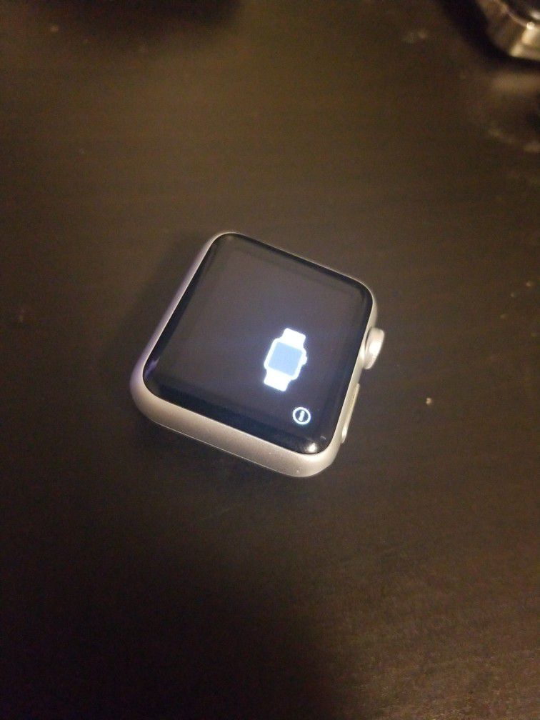 Apple watch 7000 Series With Band And Charger