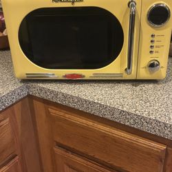 Excellent Condition. Clean, well cared for, lots of life left. Ready for pickup.