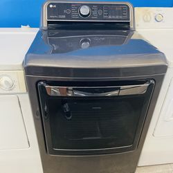 New scratch and dent Lg dryer never been used has steamer  Price 495  Retail price is $1500