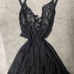 BLACK LINGERIE
