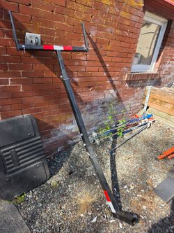 Load extender hitch mounted