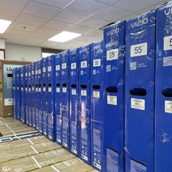 55 inch Vizio 4K Smart TV With HDR and Dolby Vision! Includes Store Warranty And Financing Available