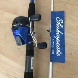 New Fishing pole rod and reel shakespeare tiger kit spinning for