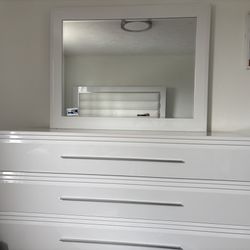 White Dresser With Mirror
