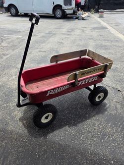 Radio flyer wagon