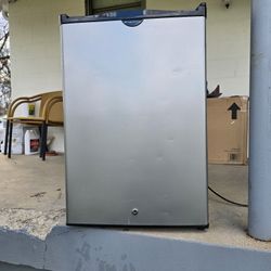 ****Brand New****Frigidaire 4.5 Cu. ft Mini Fridge  With Freezer Energy Star