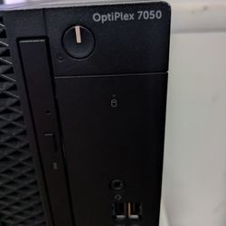 Dell Optiplex 7050 - Core i7 / 16GB RAM / 500GB SSD