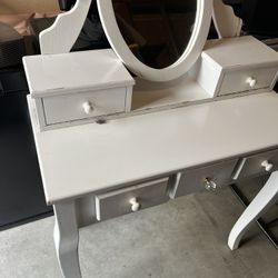 Makeup Vanity 