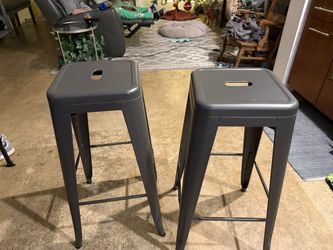 2 Bar Stools