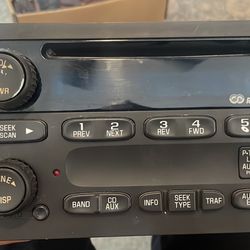 03-05 GMC Sierra Stereo