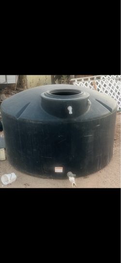 Water tank 1100 gallon capacity