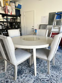 Round Dining Table With 4 Chairs