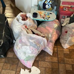 Toddler Clothes (up to 4T)