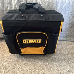 Dewalt Roller Bag 