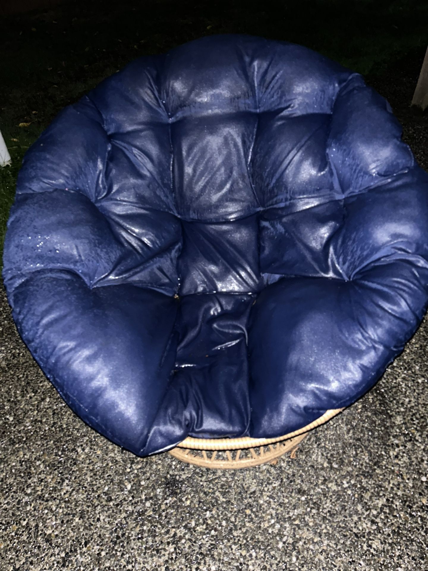 Wicker Swivel Papason Chair