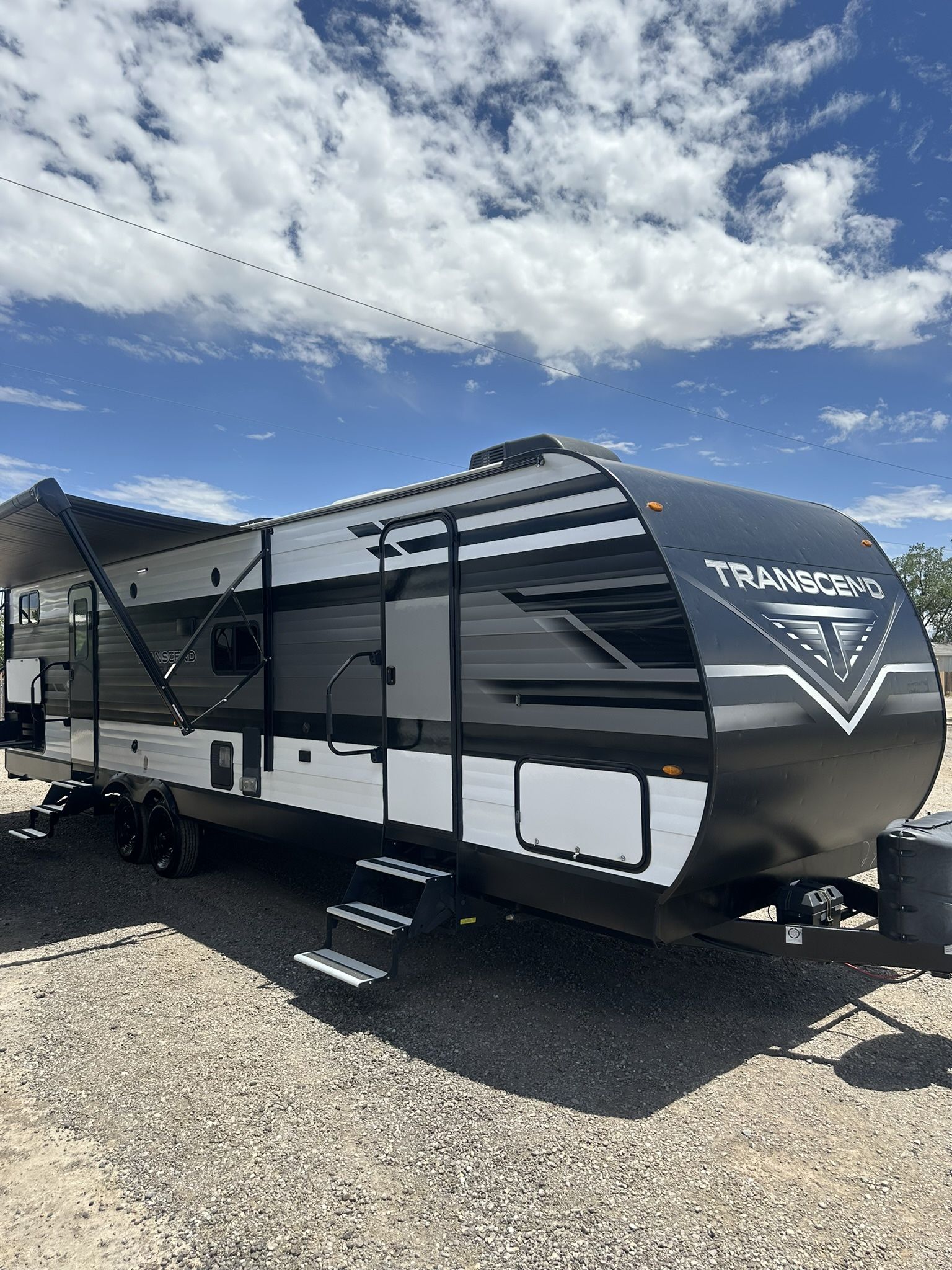 2022 Grand Design Transcend 321BH