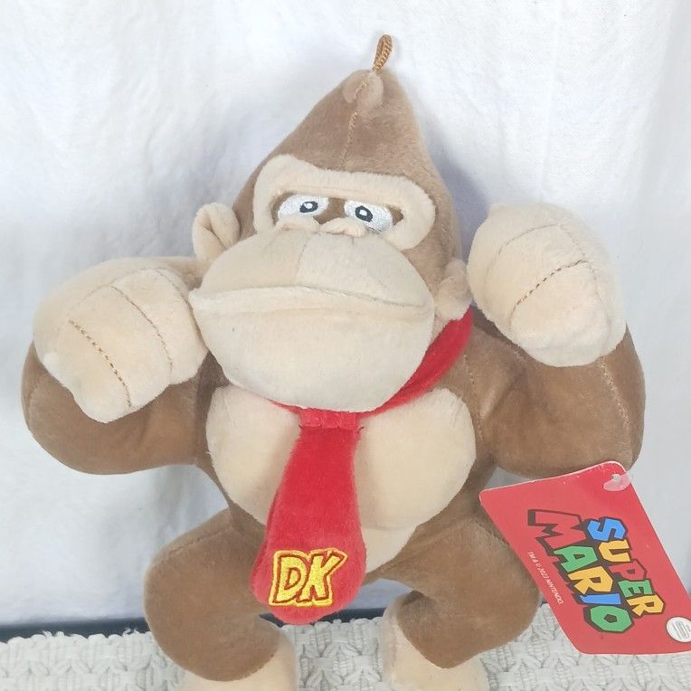 Super Mario Bros DONKEY KONG 2023 Nintendo 9” Plush Figure Stuffed DK Toy Doll